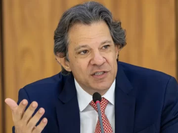Haddad acusa direita, e diz que reunião com secretário do Tesouro dos EUA foi cancelada após articulação