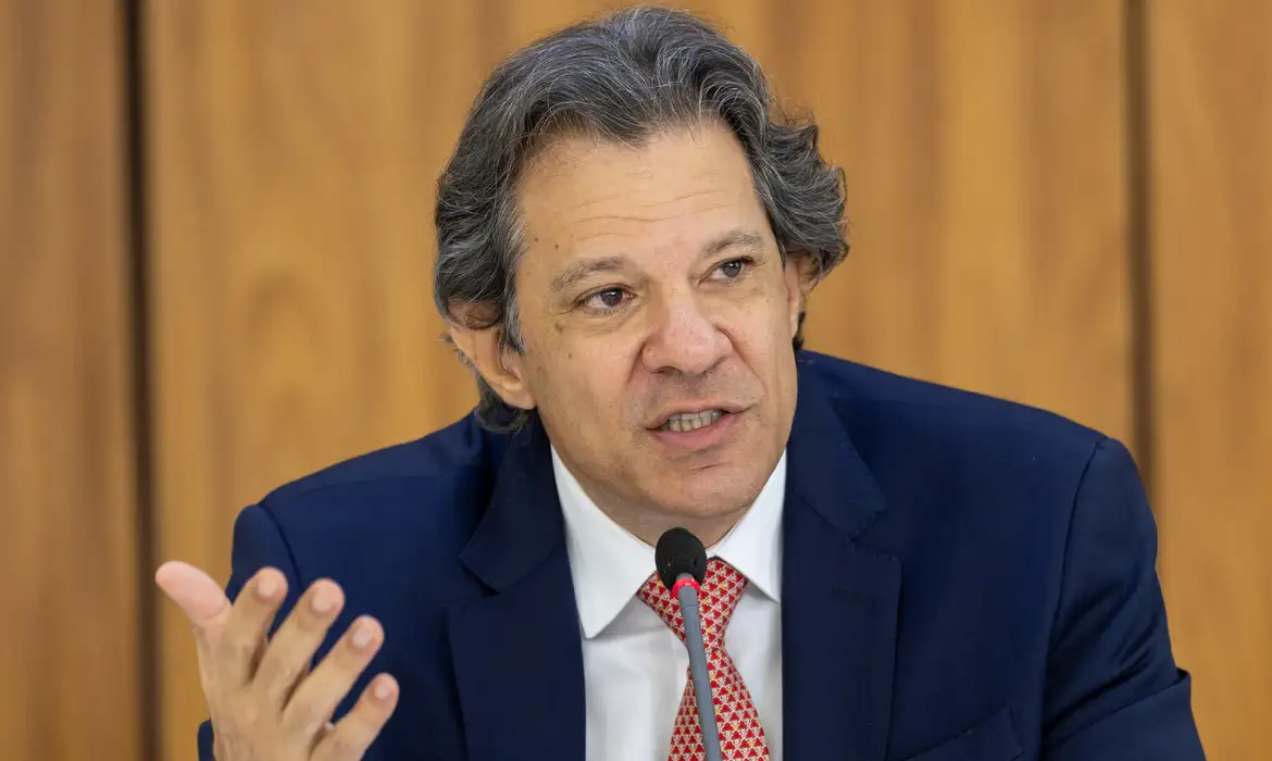 Haddad acusa direita, e diz que reunião com secretário do Tesouro dos EUA foi cancelada após articulação